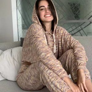 Urban Outfitters 2 piece set - cropped hoodie and joggers SO CUTE